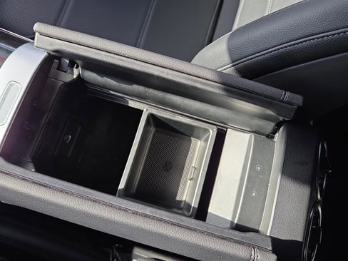 Used 2025 Mercedes-Benz GLC 300 image 20