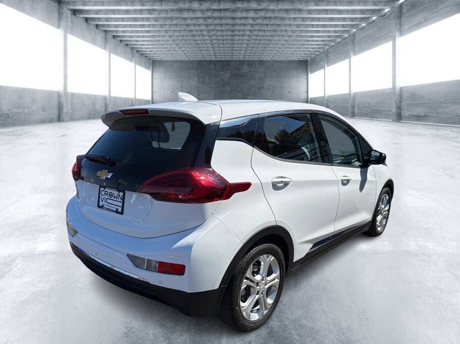 Used 2017 Chevrolet Bolt LT FWD image 3