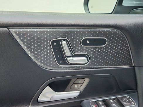 Certified 2026 Mercedes-Benz GLB 250 image 28