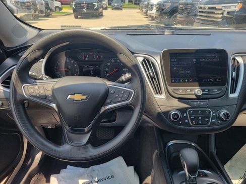 Used 2024 Chevrolet Malibu LT FWD image 15