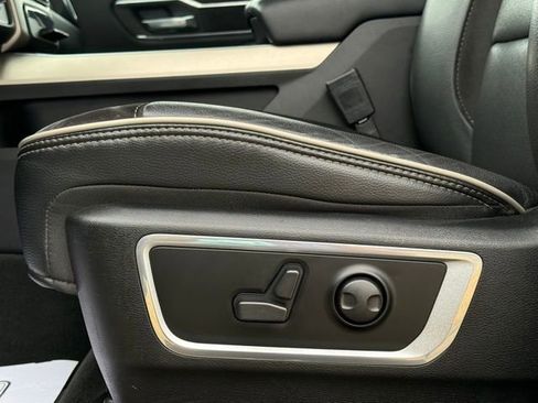 Used 2022 RAM 1500 Laramie image 14