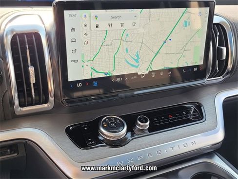 New 2025 Ford Expedition Platinum w/ Driver's Package image 16