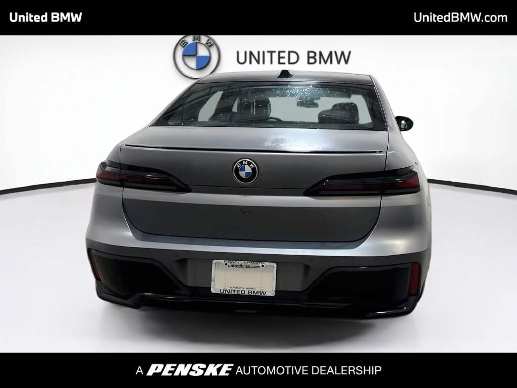 Used 2023 BMW 740i RWD image 6