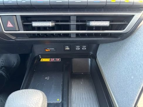 Used 2025 Toyota Camry LE AWD/4WD image 18