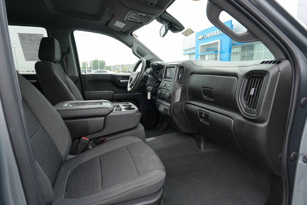 Used 2022 Chevrolet Silverado 1500 Custom Trail Boss w/ Safety Confidence Package AWD/4WD image 22