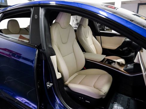 Used 2023 Tesla Model S Standard Range image 34