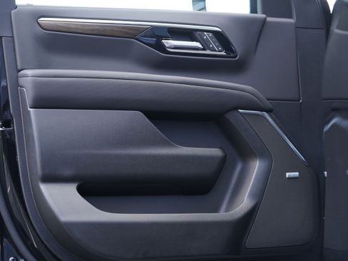 New 2026 Chevrolet Tahoe High Country image 13