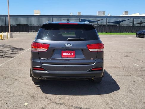 Used 2018 Kia Sorento FWD image 8