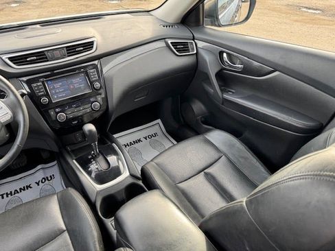 Used 2014 Nissan Rogue SL image 16