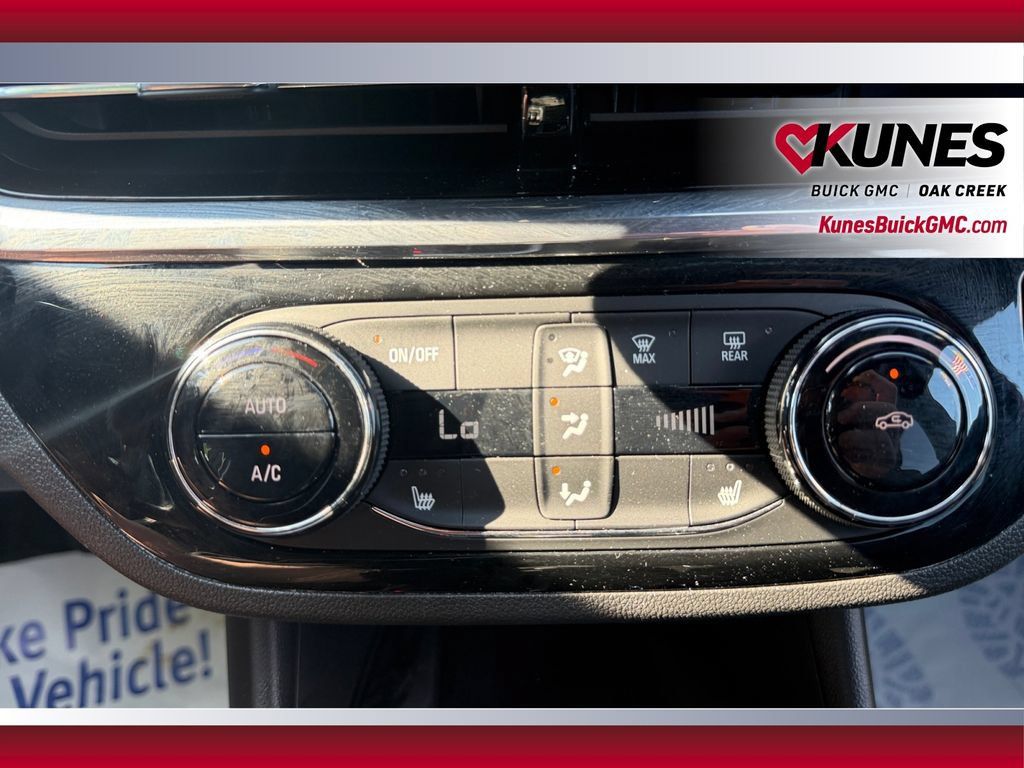 Used 2026 Buick Envista Sport Touring w/ Convenience I Package FWD image 29