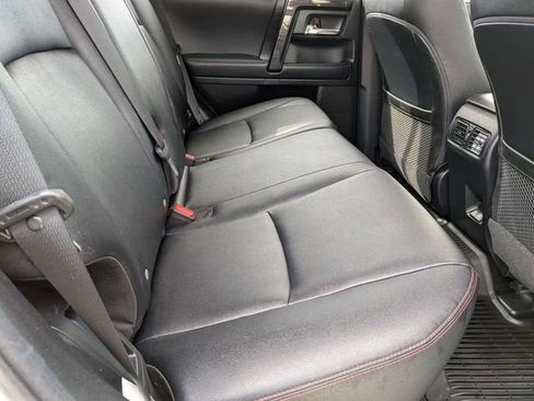 Used 2022 Toyota 4Runner TRD Off-Road Premium AWD/4WD image 30