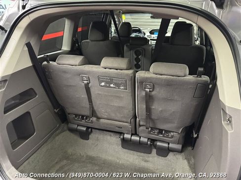 Used 2011 Honda Odyssey EX image 24