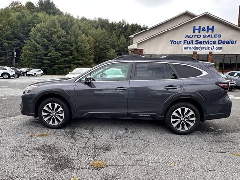 Used 2023 Subaru Outback Limited XT image 3