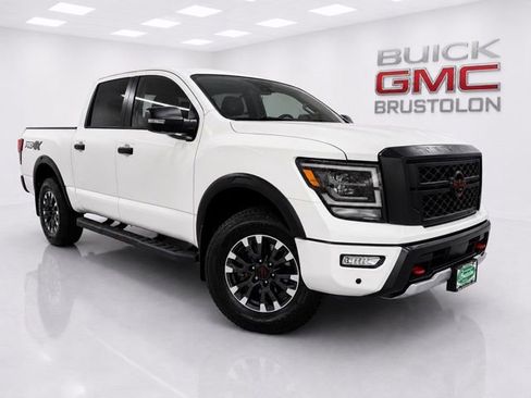 Used 2023 Nissan Titan PRO-4X w/ Pro-4x Convenience Package AWD/4WD image 2