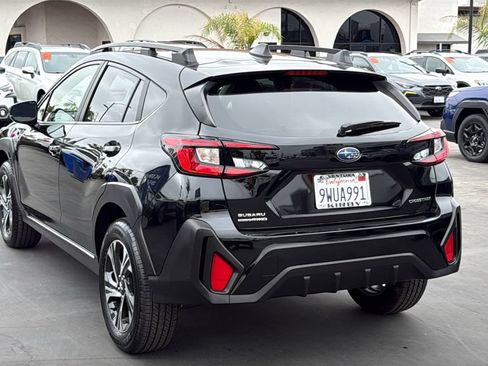 Used 2025 Subaru Crosstrek 2.5i Premium AWD/4WD image 4