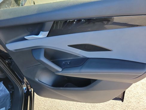 New 2026 Volkswagen Tiguan SE R-Line image 11