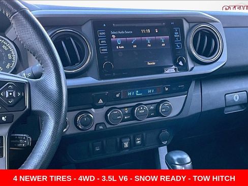Used 2019 Toyota Tacoma TRD Sport image 10