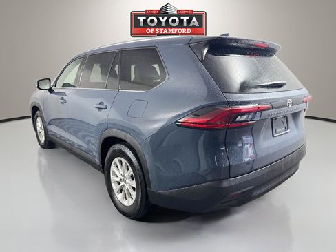 Certified 2025 Toyota Grand Highlander FWD image 5