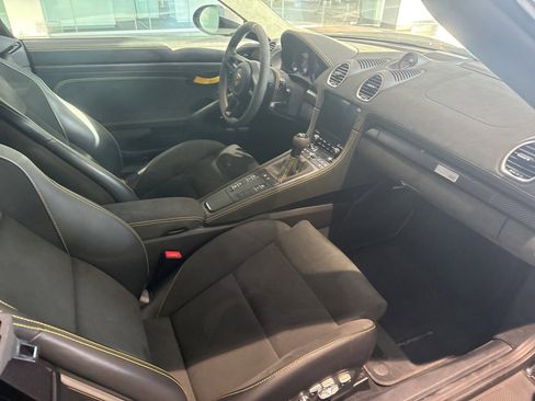 Certified 2025 Porsche 718 Boxster Spyder RS image 5