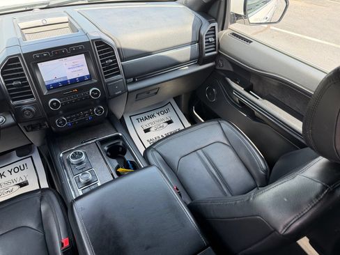 Used 2021 Ford Expedition Limited AWD/4WD image 18