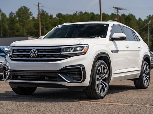 Used 2021 Volkswagen Atlas Cross Sport SEL R-Line FWD image 3