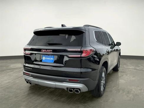 Used 2025 GMC Acadia Elevation image 8
