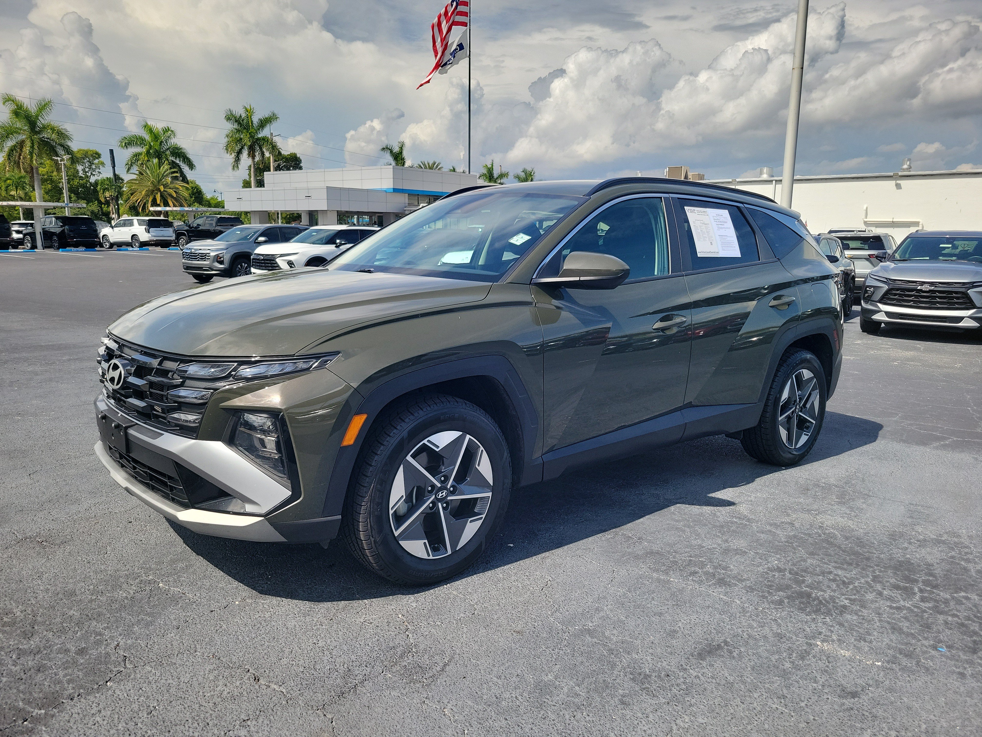 Used 2025 Hyundai Tucson SEL AWD/4WD image 2