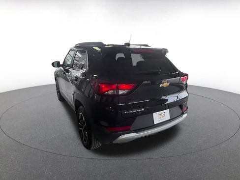 Used 2025 Chevrolet TrailBlazer LT image 11