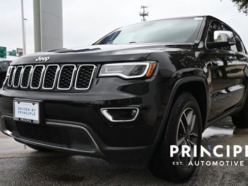 Used 2022 Jeep Grand Cherokee Limited w/ Trailer Tow Group IV image 4