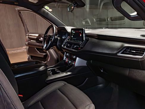 Used 2022 GMC Yukon XL SLE w/ Gmc Pro Safety Plus Package image 15