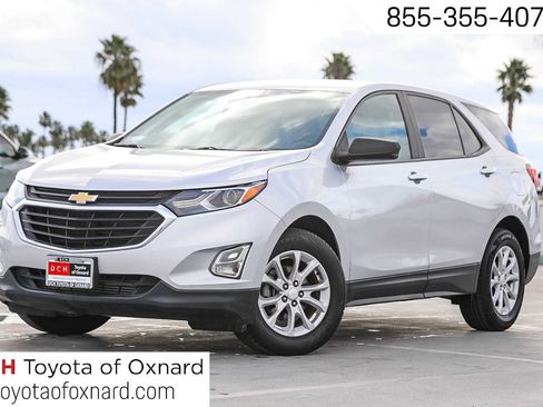Used 2021 Chevrolet Equinox LS image 1