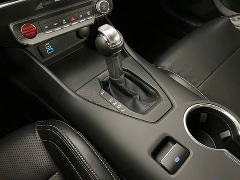 Certified 2025 Ford Mustang Premium image 27