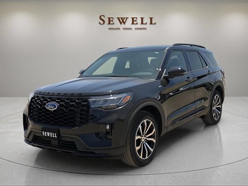 New 2026 Ford Explorer ST-Line RWD image 1