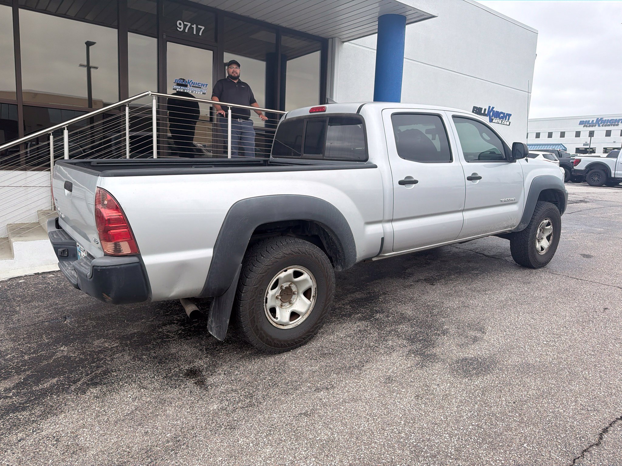 Used 2012 Toyota Tacoma 4x4 Double Cab w/ Convenience Pkg image 4