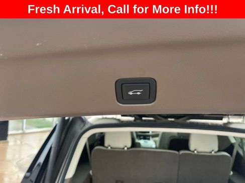 Used 2021 GMC Yukon XL Denali w/ Advanced Technology Package AWD/4WD image 24
