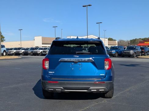 Certified 2020 Ford Explorer XLT w/ Equipment Group 202A image 3