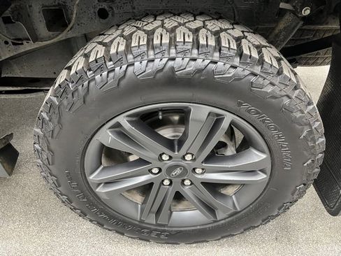 Used 2023 Ford F150 Lariat w/ Equipment Group 502A High image 14