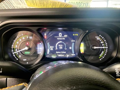 Used 2024 Jeep Wrangler Unlimited Sahara AWD/4WD image 24