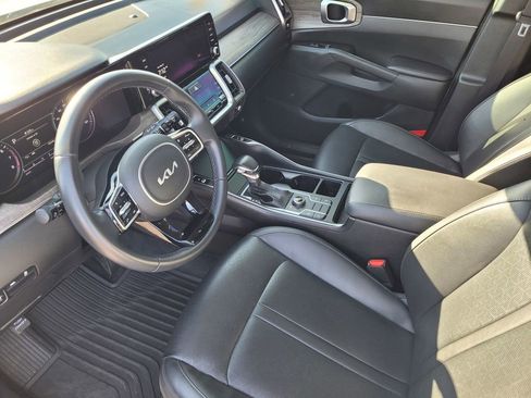 Used 2022 Kia Sorento S AWD/4WD image 8