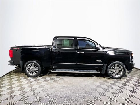 Used 2018 Chevrolet Silverado 1500 High Country image 9