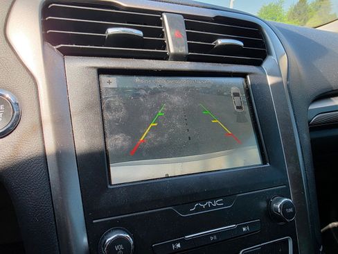 Certified 2019 Ford Fusion SE AWD/4WD image 19