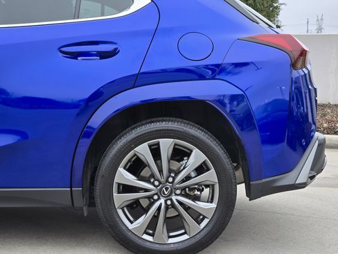 Certified 2025 Lexus UX 300h FWD image 15