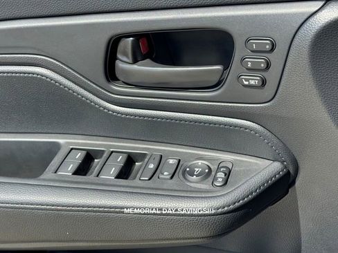 Certified 2025 Honda Odyssey EX-L image 33