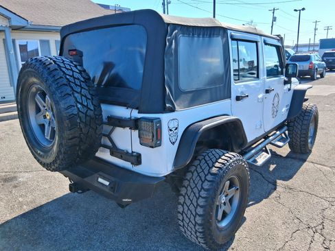 Used 2013 Jeep Wrangler Unlimited Sport image 7