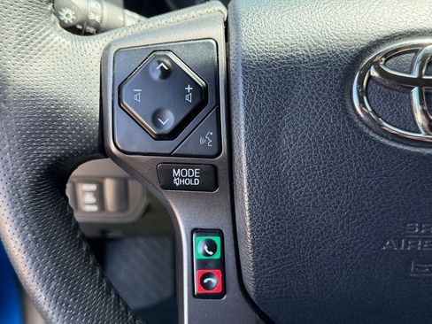 Used 2020 Toyota Tacoma TRD Sport w/ Technology Package RWD image 14