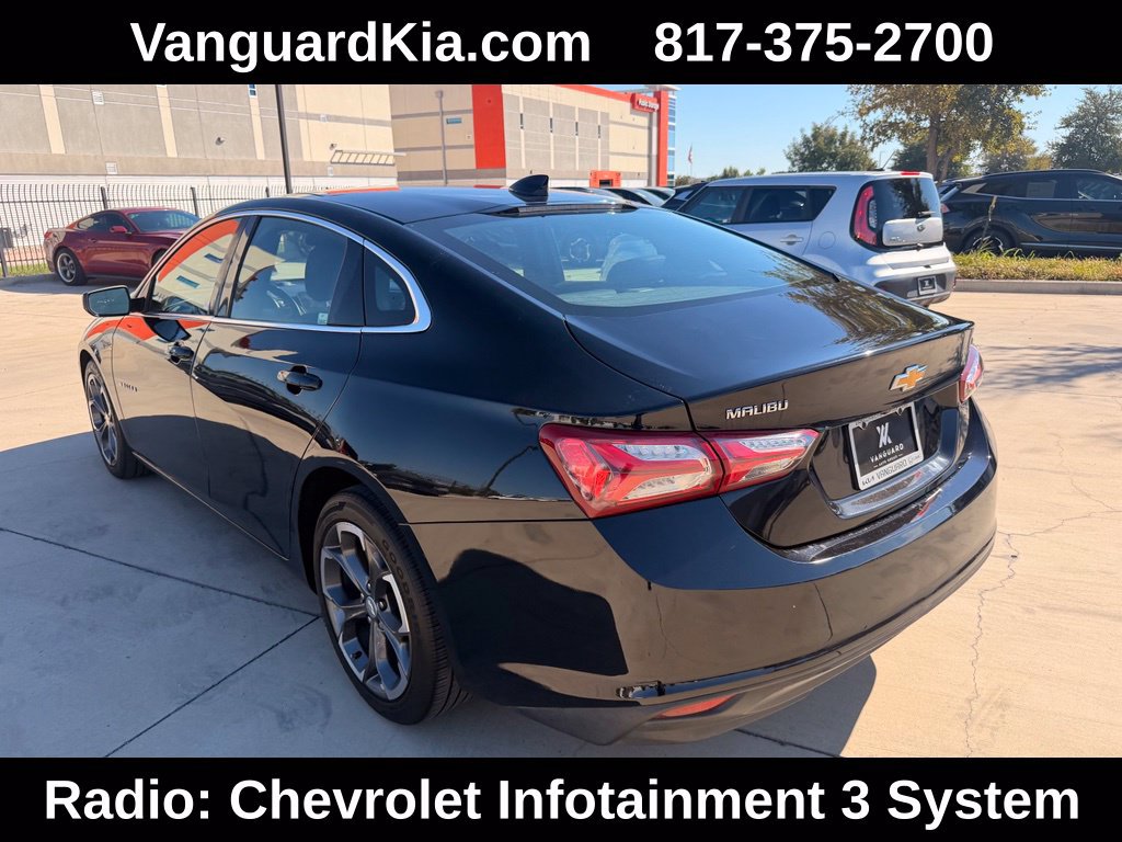 Used 2022 Chevrolet Malibu LT FWD image 2