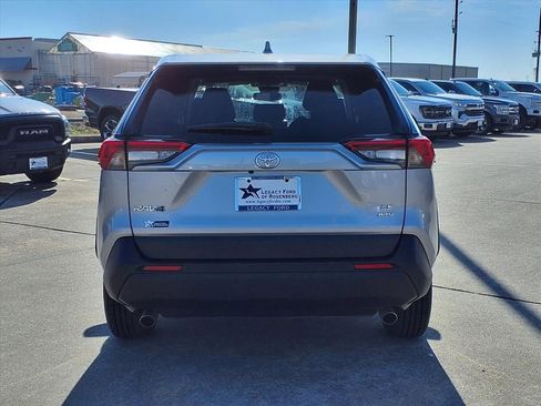 Used 2024 Toyota RAV4 LE image 5