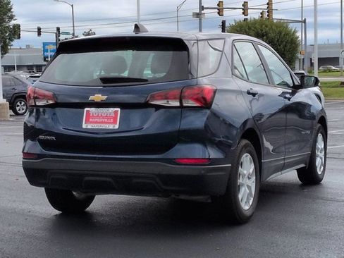 Used 2023 Chevrolet Equinox LS w/ Driver Confidence II Package FWD image 5