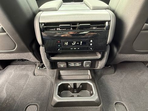 New 2026 Jeep Grand Wagoneer Limited image 20