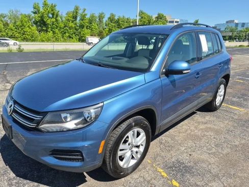 Used 2017 Volkswagen Tiguan S FWD image 4